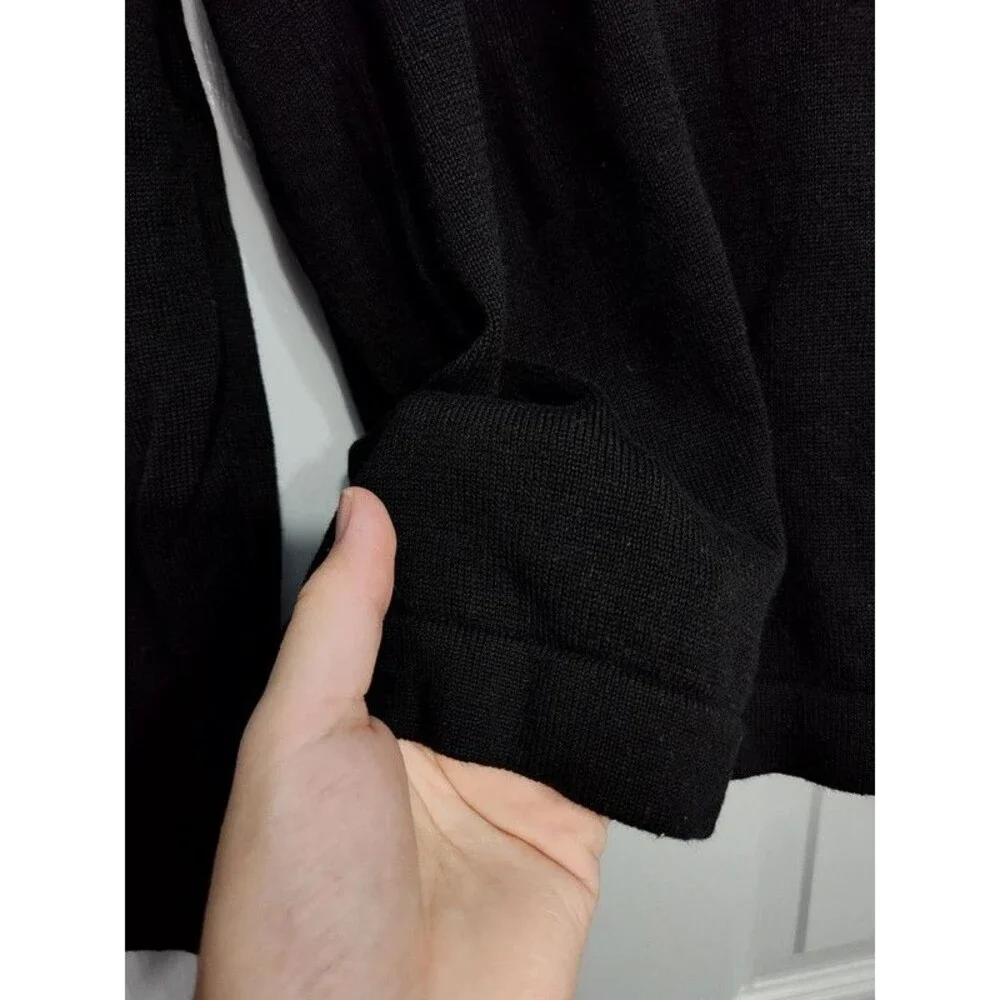 Banana Republic NWT men's black 100% cotton V-neck sweater size M